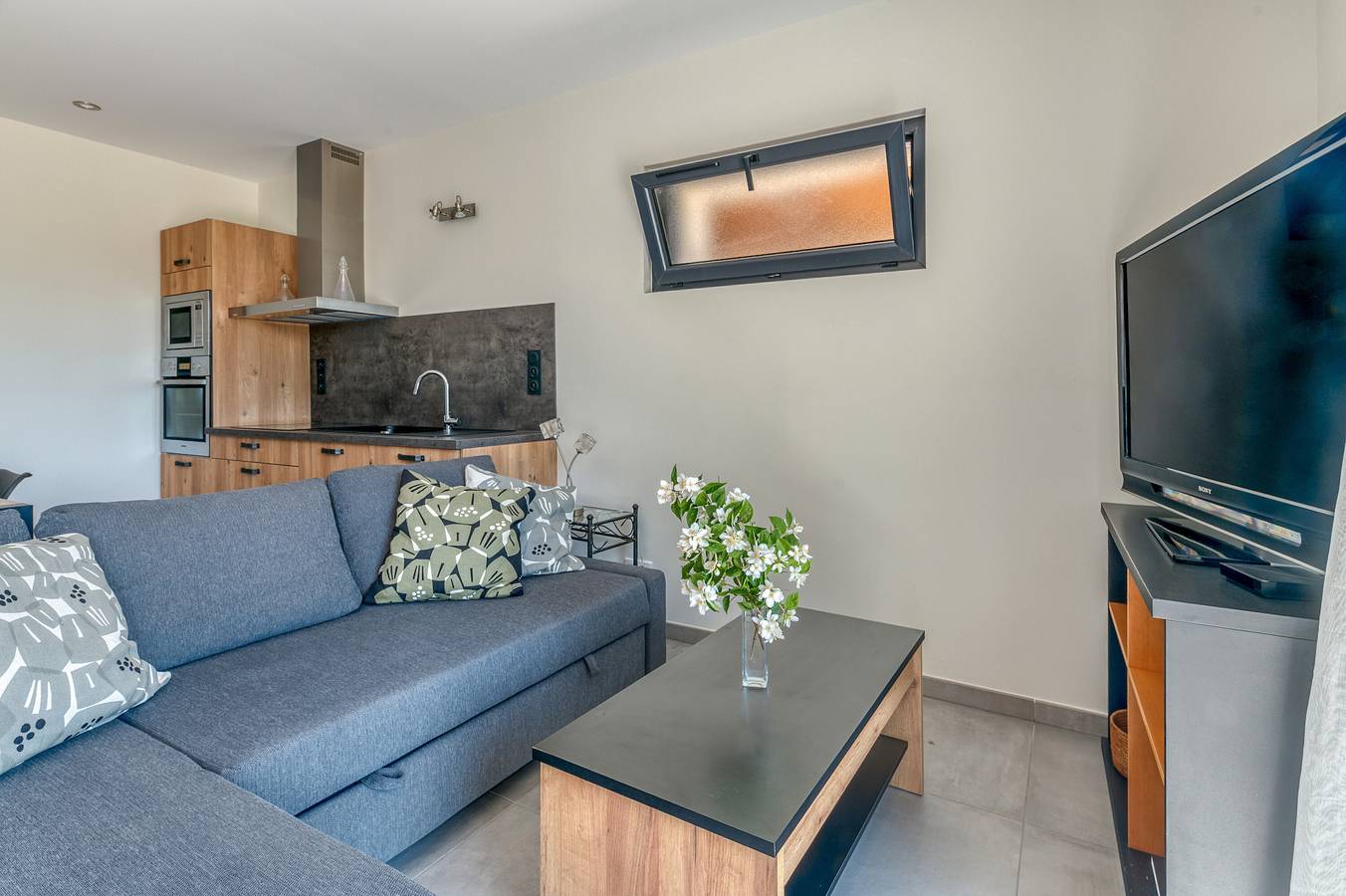 Apartamento entero, Apartamento "La Source Amélie" con vistas a la montaña, terraza y jardín privado. in Saint-Pancrasse, Isère
