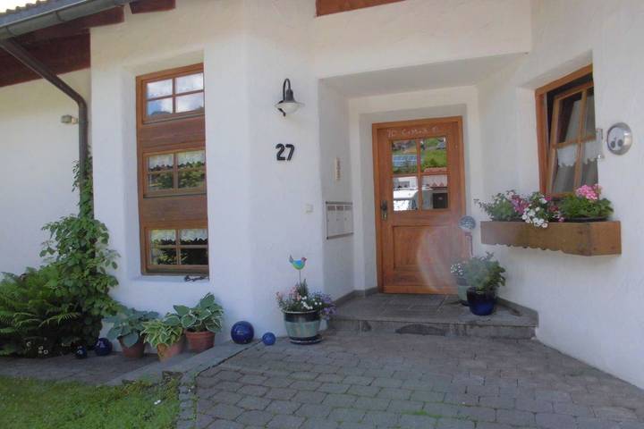 Ferienwohnung für 3 Personen, mit Balkon und Garten in Vorderhindelang - 3