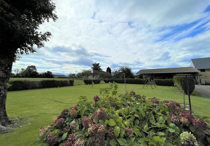 Location de vacances pour 4 personnes, avec jardin à Espoey - 2