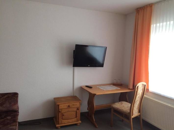 Ferienhaus für 2 Personen, mit Seeblick und Garten sowie Terrasse in Templin - 4