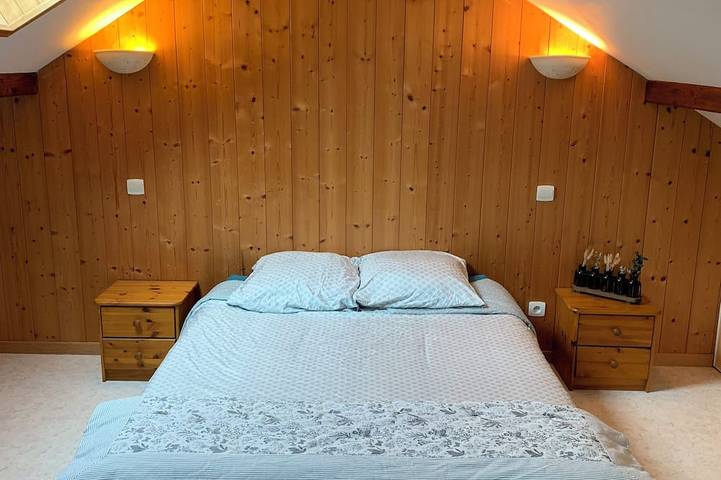 Gîte pour 7 personnes, avec terrasse ainsi que jardin et piscine, animaux acceptés à Saulxures-sur-Moselotte - 4