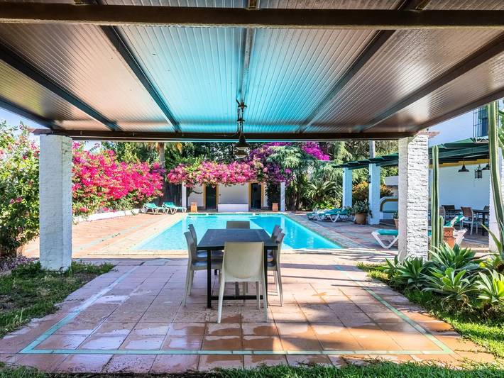Chalet para 8 personas, con jardín y piscina en Aljarafe - 3