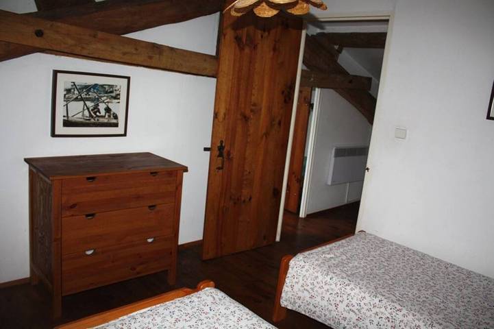 Gîte pour 7 personnes, avec jardin et piscine à Roquecor - 3