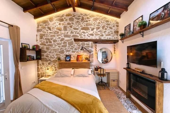 El Espinar: BBQ and Winter Hot Tub in El Espinar, Segovia Province
