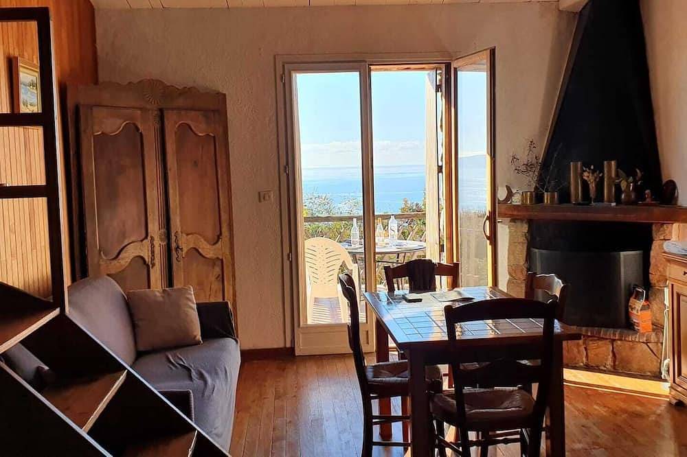 Sagone sheepfold-style house 180° sea view in Sagone, Vico