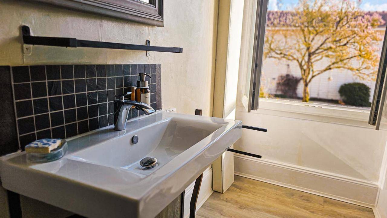 Three-Bedroom Apartment in Drosnay, Marne