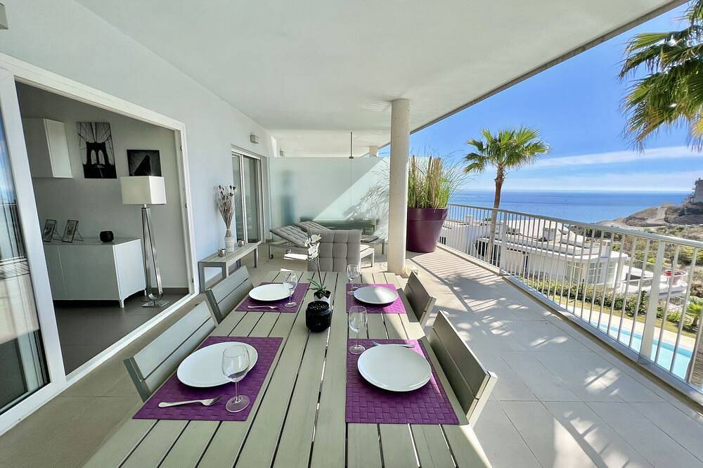Entire apartment, 9 - Apartment in Reserva de higueron , Benalmadena in La Capellania, Benalmádena
