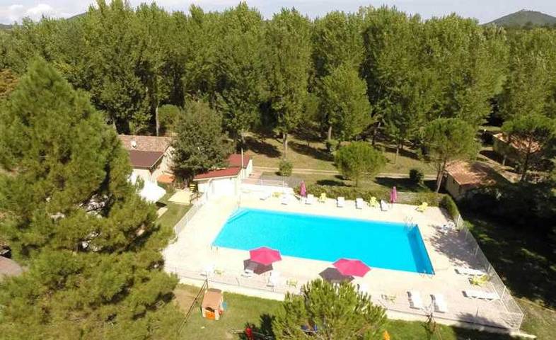 Chalet pour 8 personnes, avec piscine