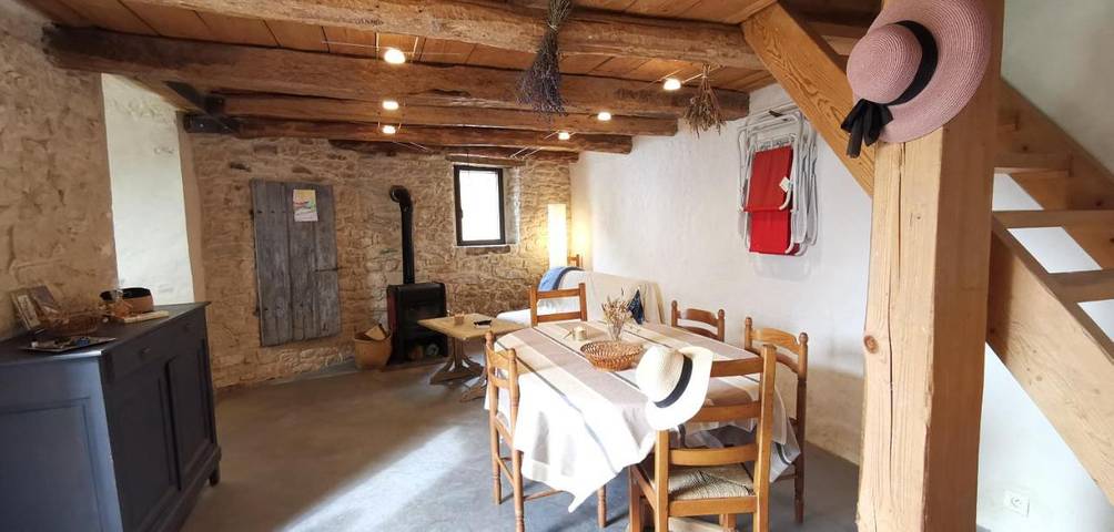 Location de vacances pour 5 personnes, avec jardin, adapté aux familles à Ferrassières - 3