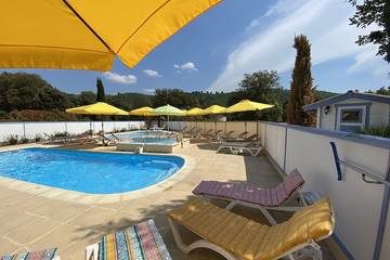 Location de vacances pour 6 personnes, avec jardin, animaux acceptés à Allemagne-en-Provence