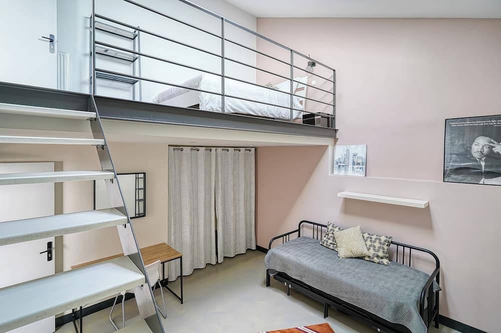 Loft L'Imprimerie; Famille 12 couchages, 20 min de Fontainebleau, 50 Km de Paris in Melun, Seine-et-Marne