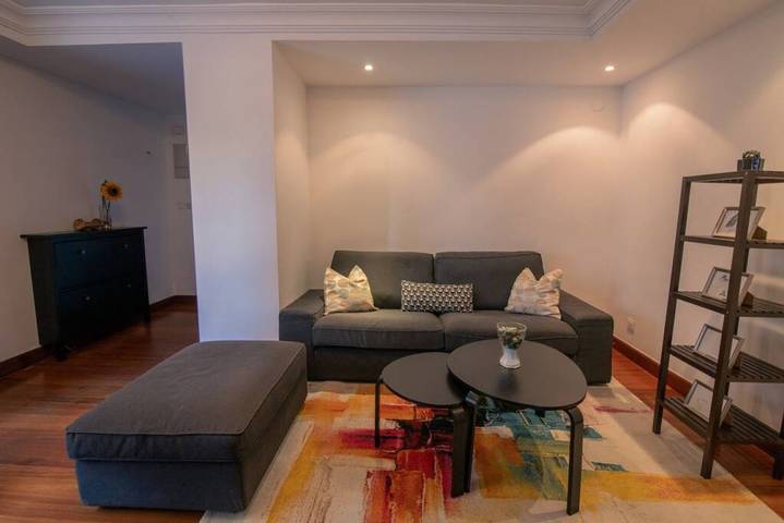 Apartamento entero, Sopelana pueblo muy cerca de la playa ideal para surfistas y familias. in Sopelana, Costa Vasca