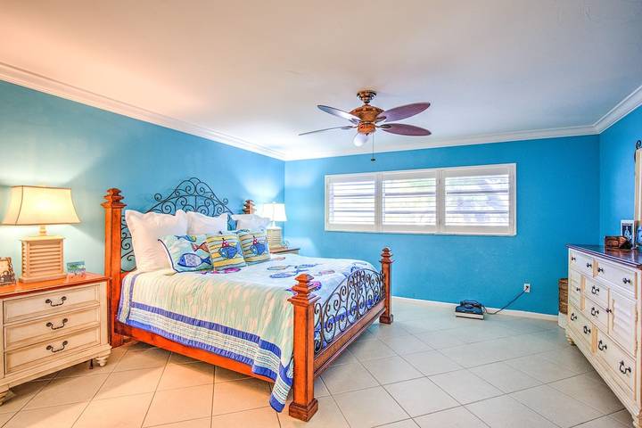 Vacation house for 8 people, with hot tub and pool as well as terrace in Florida Keys