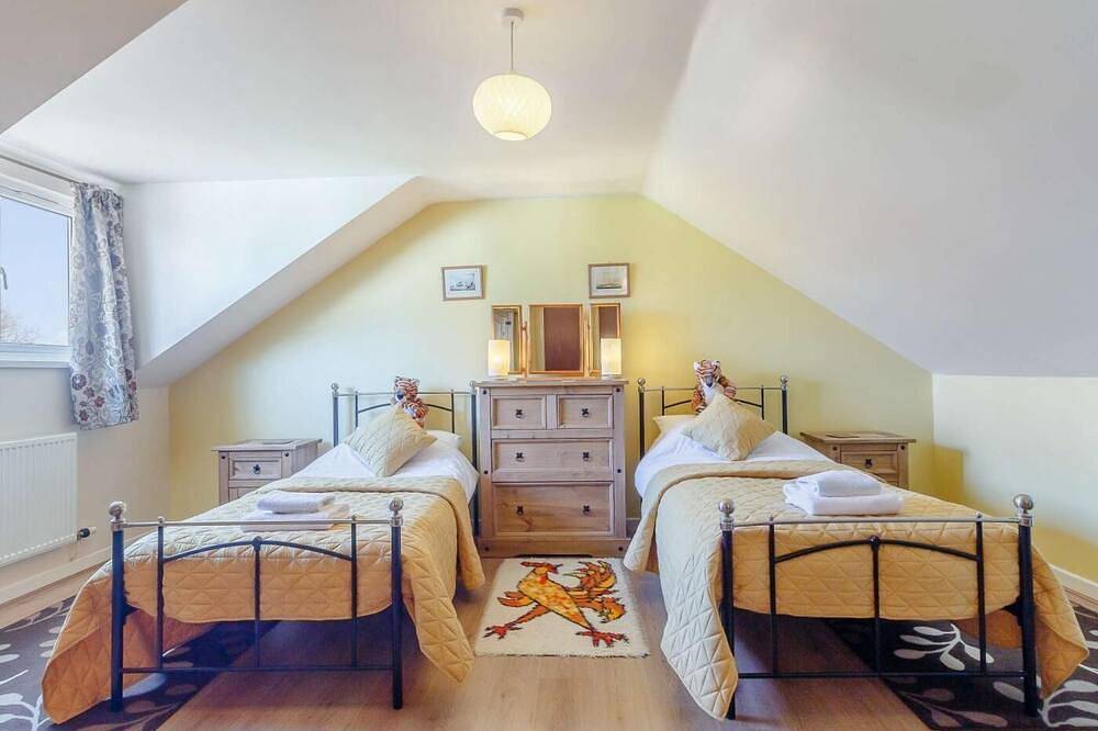 3 Bed in Swansea in Swansea region