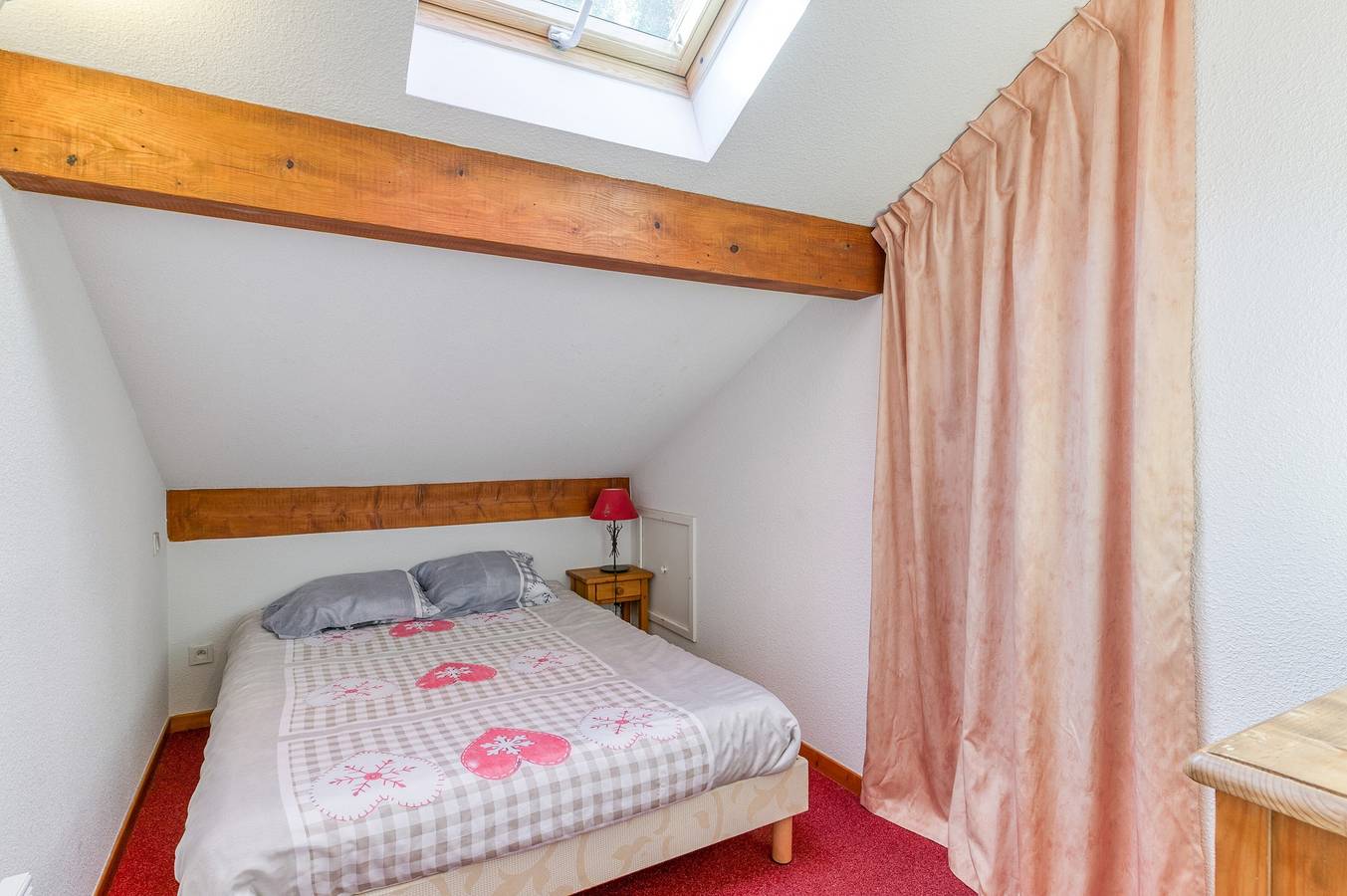 Ganze Wohnung, Appartement 'B3 Chamois' mit Bergblick, gemeinsamem Garten und Wlan in Le Bourg-d'Oisans, Les Deux Alpes
