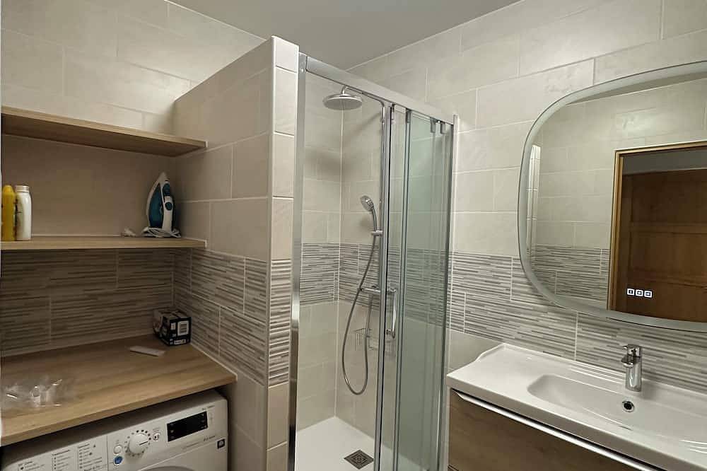 Apartamento entero, Appartement Enghien-les-bains à 7 min du Casino in Enghien-les-Bains, Valle del Oise