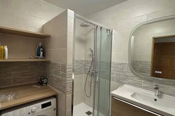 Appartement De Vacances pour 4 Personnes dans Enghien-les-Bains, Val-d'Oise, Photo 2