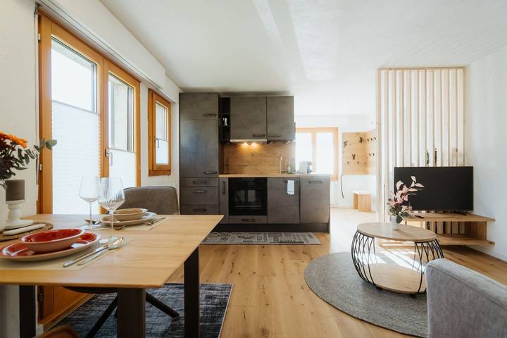 Ferienwohnung für 4 Personen, mit Terrasse und Garten sowie Ausblick