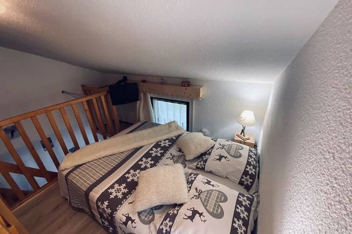 Apartamento entero, Praz de Lys resort, duplex apartment 200 metres from the ski lifts in Praz de Lys, Taninges