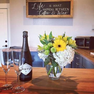 Vacation Apartment for 4 Guests in Dundee (OR), Willamette Valley, Picture 1