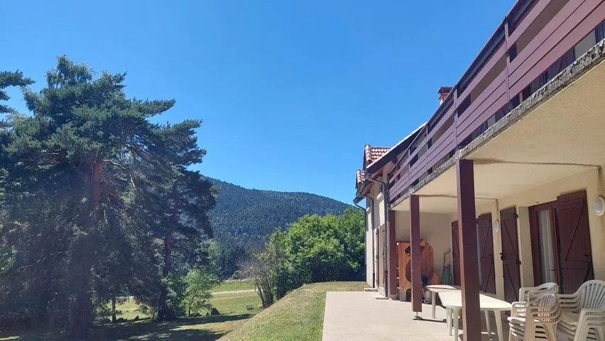 Casa de vacaciones para 20 personas, con jardín y vistas, Se admiten mascotas - 1