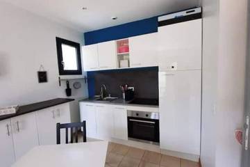 Gîte pour 6 personnes, avec terrasse et jardin à Neffiès