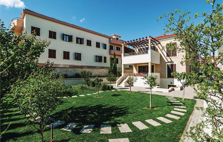 Gîte pour 4 personnes, avec terrasse à Ville de Zadar - 2