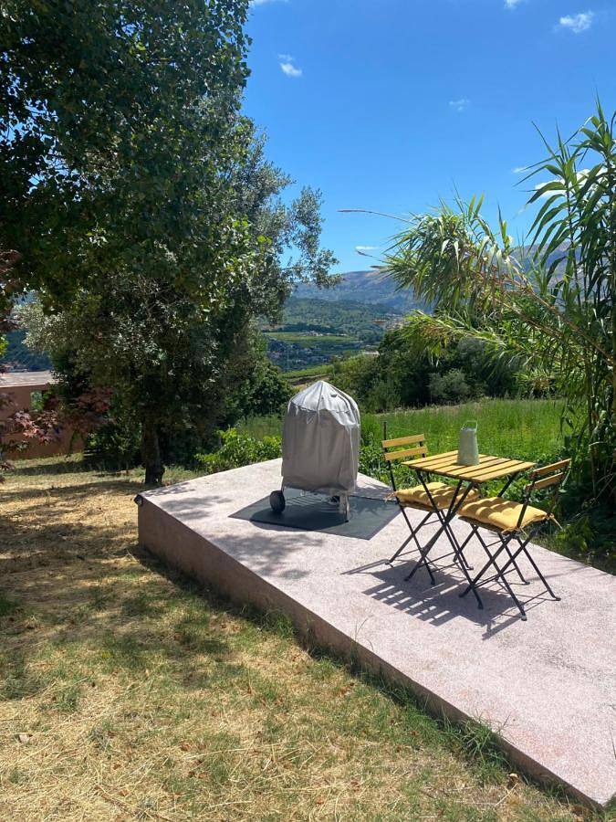 Location de vacances pour 5 personnes, avec vue ainsi que jardin et piscine dans Santa Marinha do Zêzere - 3