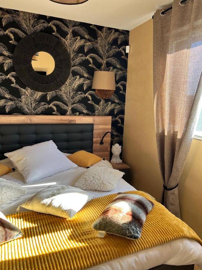 Gîte pour 2 personnes, avec vue et piscine ainsi que jardin et terrasse à Grosley-sur-Risle - 2