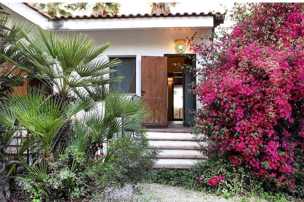 Apartamento entero, Precioso apartamento de 2 habitaciones en Briatico in Briatico, Provincia de Vibo Valentia