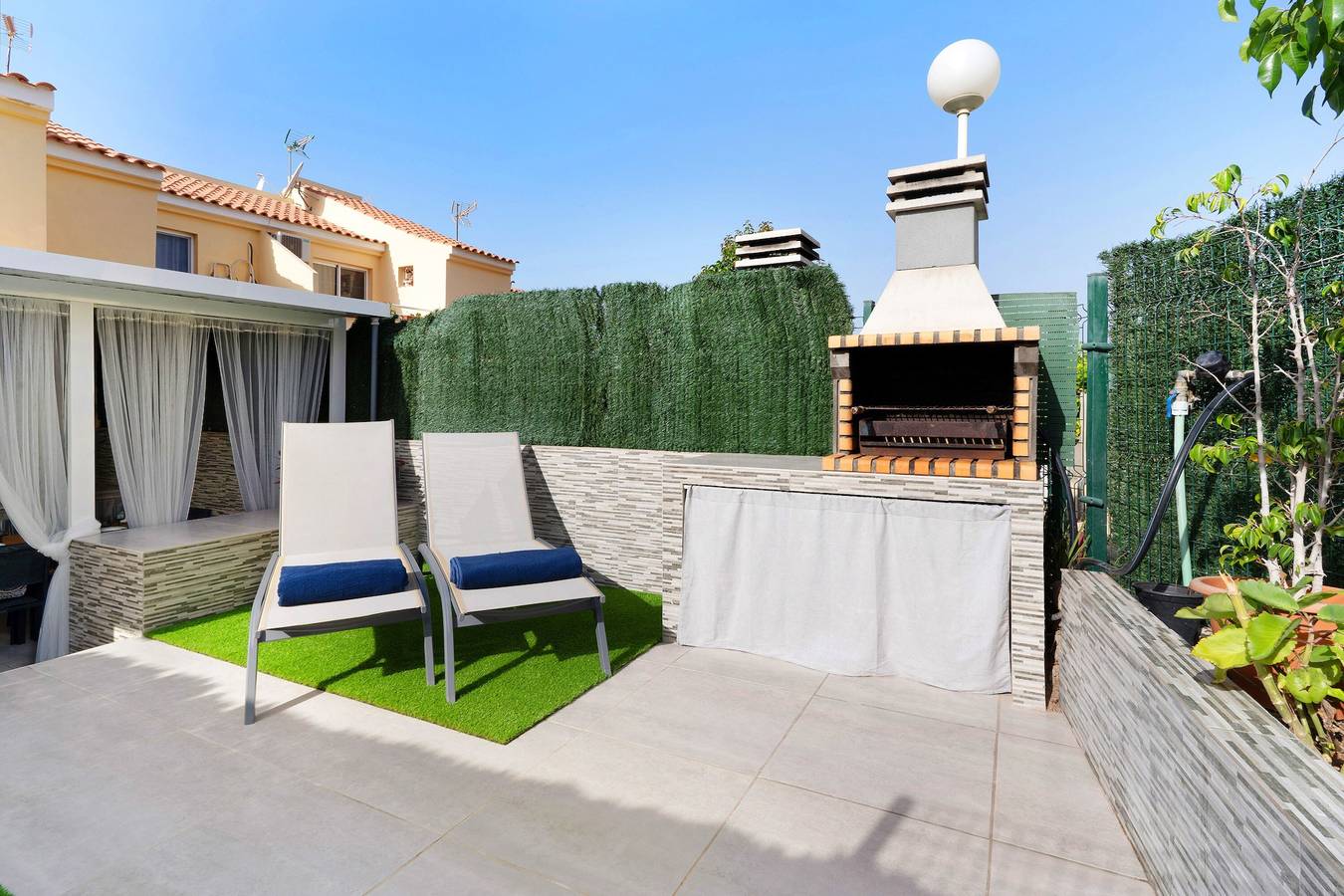 Casa de vacaciones "Bungalow Sonemar Paradise" con piscina compartida y Wi-Fi in Sonnenland, San Bartolomé de Tirajana
