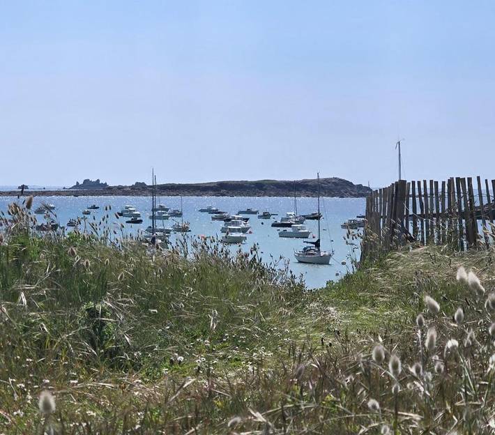 Gîte pour 2 personnes, avec jacuzzi dans Plage de Porspaul - 2