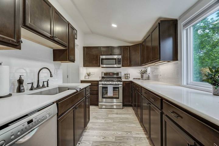 Vacation home for 4 people, with yard and balcony in Colorado Springs