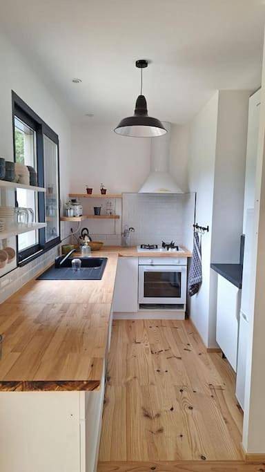 Location de vacances pour 4 personnes, avec vue et terrasse à Issor - 3