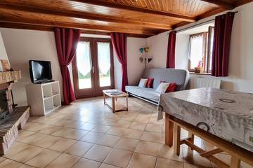 Gîte pour 6 personnes, avec jardin à Gerbépal