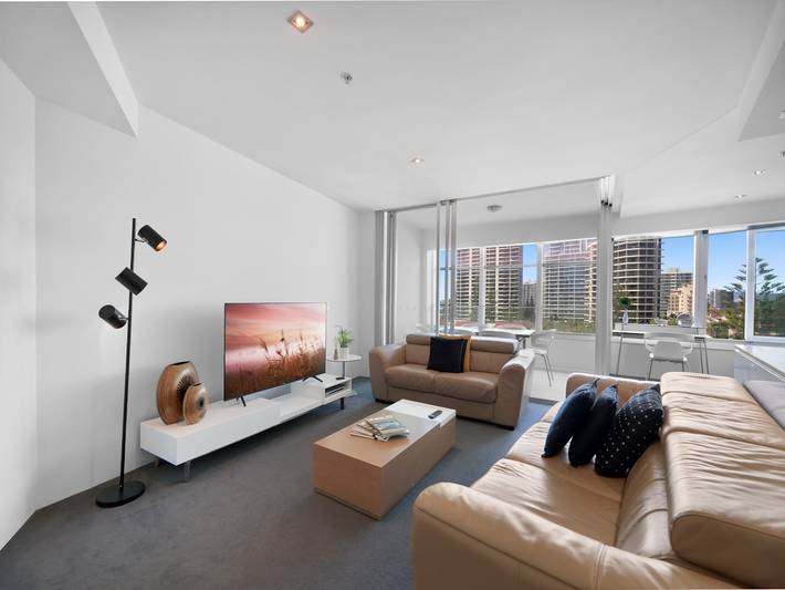 Vacation rental for 4 people, with pool and balcony/terrace, kid friendly in Surfers Paradise