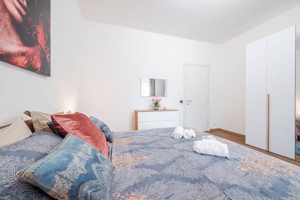 Appartamento intero, *[Essenza Moderna]* vicino all'Ospedale ed al Centro in Brescia, Prealpi Gardesane