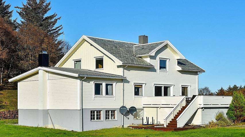 Ferienhaus für 11 Personen, mit Garten und Whirlpool, mit Haustier in Midsund - 4