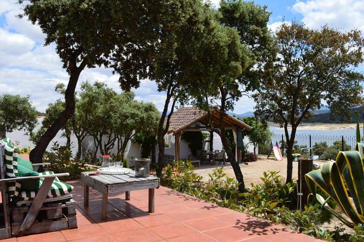 Maison de campagne pour 8 personnes, avec piscine et jardin ainsi que vue et vue sur le lac, animaux acceptés à Navahermosa - 4