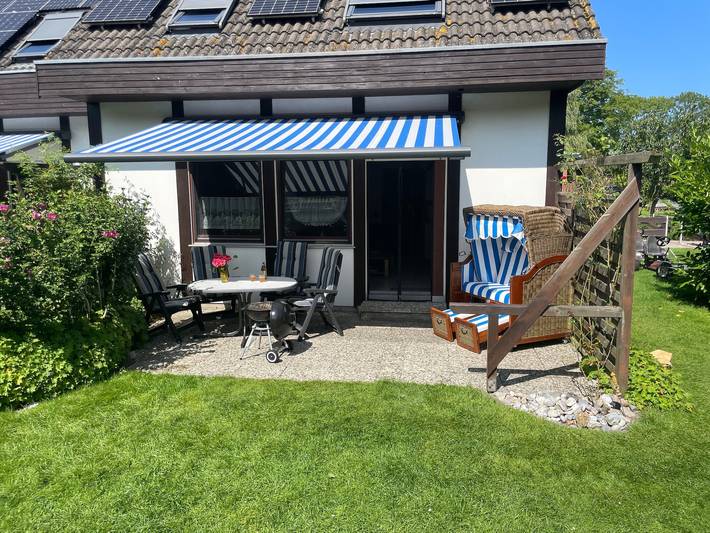 Ferienwohnung für 5 Personen, mit Garten und Terrasse, kinderfreundlich in Presen