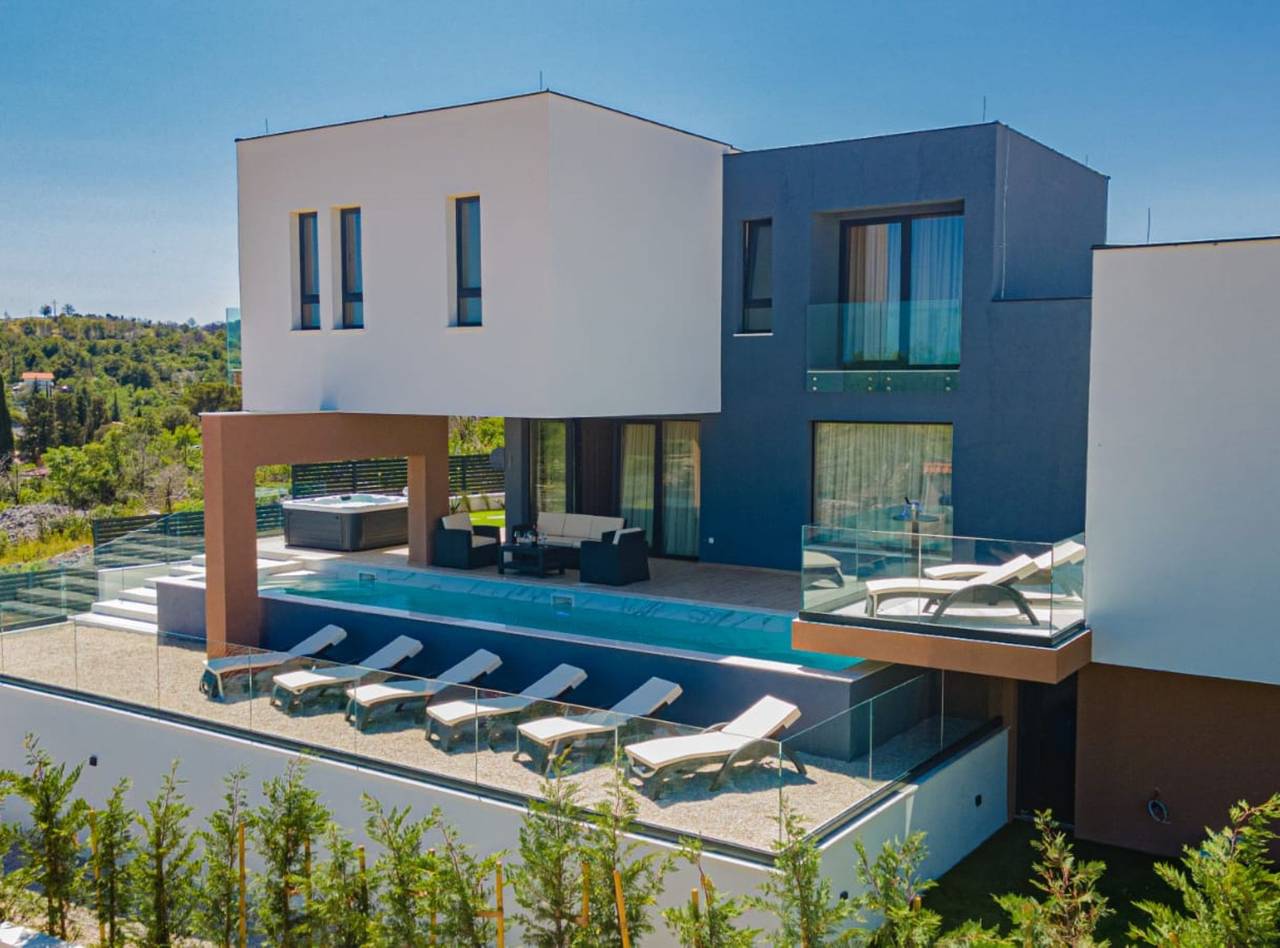 Four Bedroom Villa Šimun Zaton with Sea View and Private Pool in Raslina, Šibenik-Knin