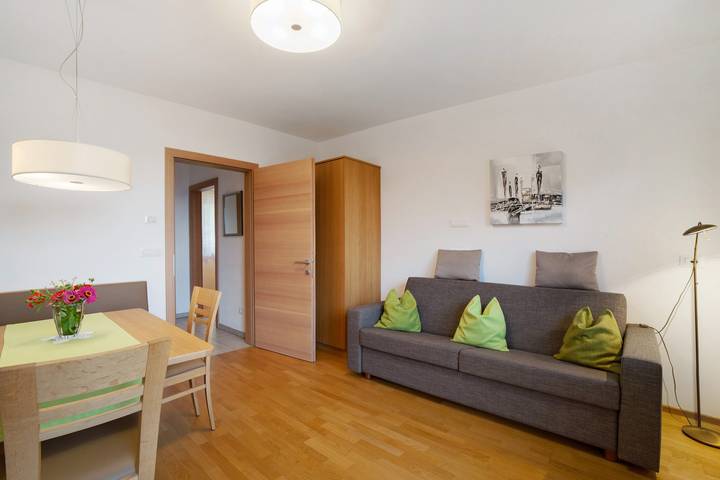 Ferienwohnung für 4 Personen, mit Garten, mit Haustier im Dorf Tirol - 2