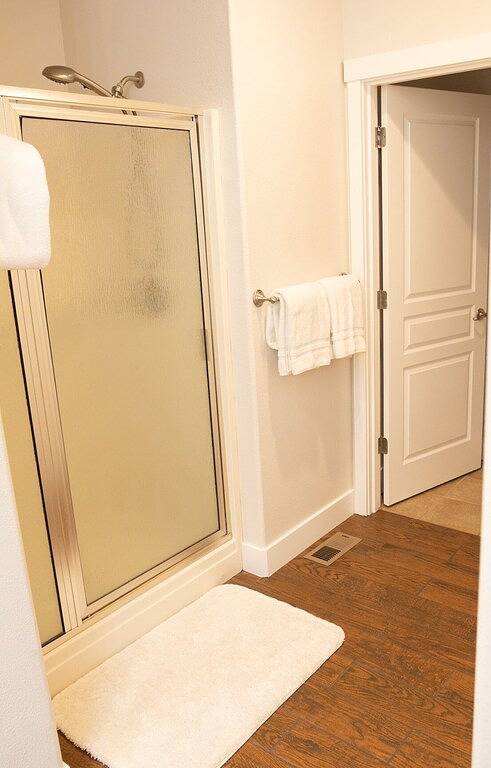 Ganze Wohnung, Creekside Luxury @ Eaglecrest-Dog Friendly Escape! in Deschutes County