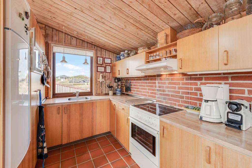 Charmantes, strandnahes Ferienhaus mit herrlichen Terrassen in Ringkøbing, Holmsland Klit