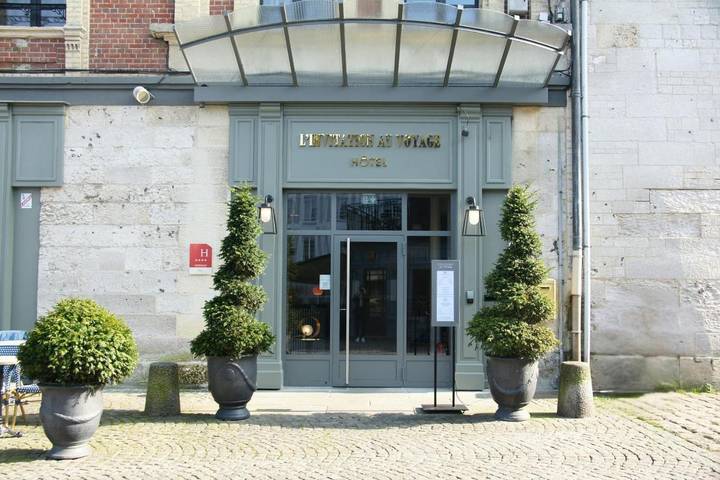 Hôtel pour 3 personnes, avec sauna ainsi que balcon et vue