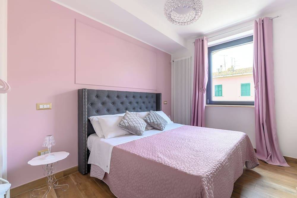 Appartamento intero, Diamante Rosa Stupenda Terrazza Vista Lago Cucina Tv Wifi in Marta, Lago di Bolsena