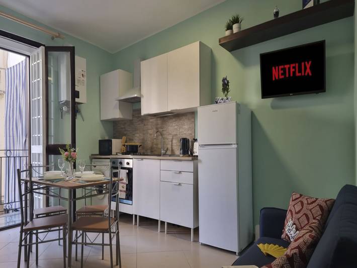 Appartamento per 3 persone, con balcone a Castellammare (Palermo)