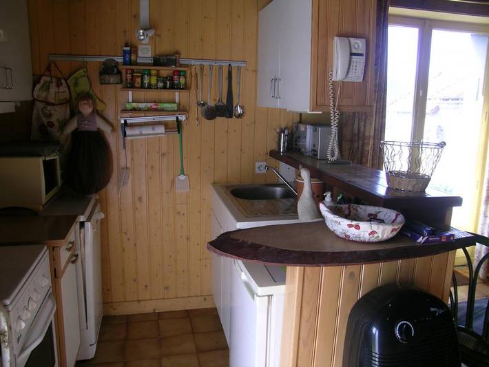 Gîte pour 2 personnes, avec piscine ainsi que jardin et terrasse dans Allier - 3