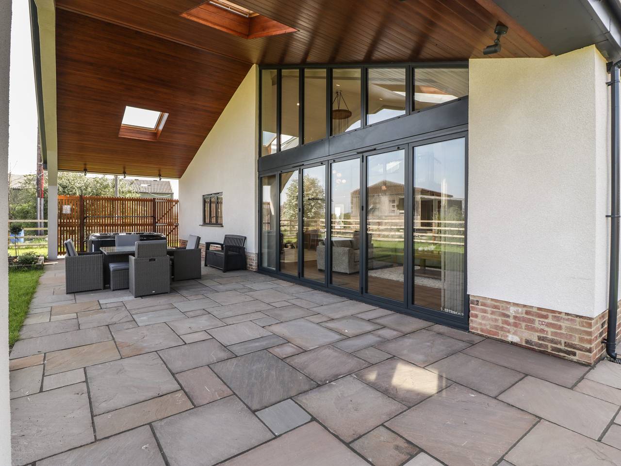 Hidden Well in Pilning and Severn Beach, South Gloucestershire