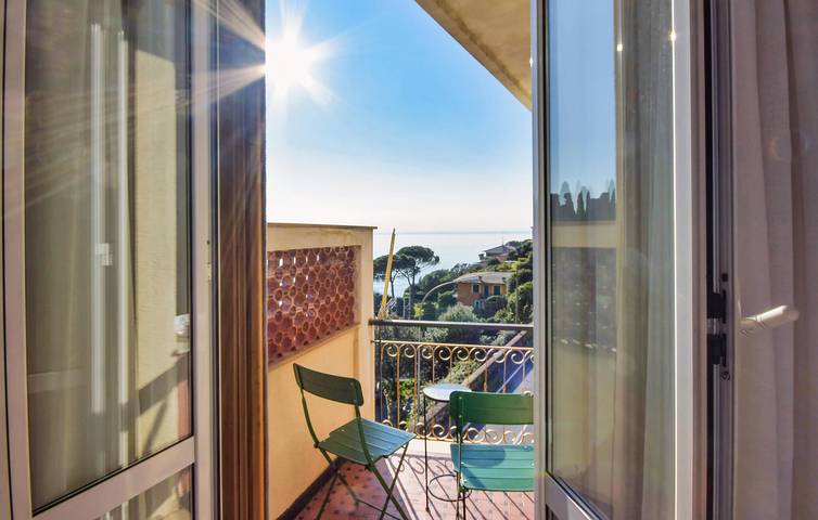 Appartement de vacances entier, Appartement avec vue sur la mer, parking et terrasse in Recco, Riviera di Levante